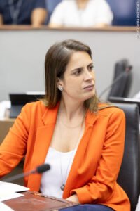 Dra. Ana Veterinária propõe “Kit Alimento” nas Delegacias da Mulher de todo o Estado de São Paulo